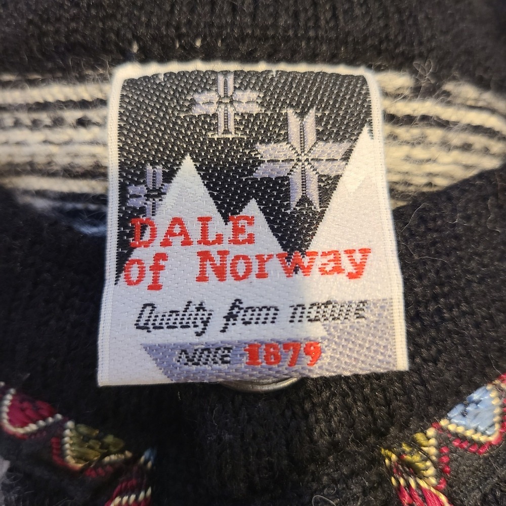 Vintage Dale of Norway Cardigan Sweater‎ Pure New Wool Black Nordic Fair Isle S - Picture 4 of 5
